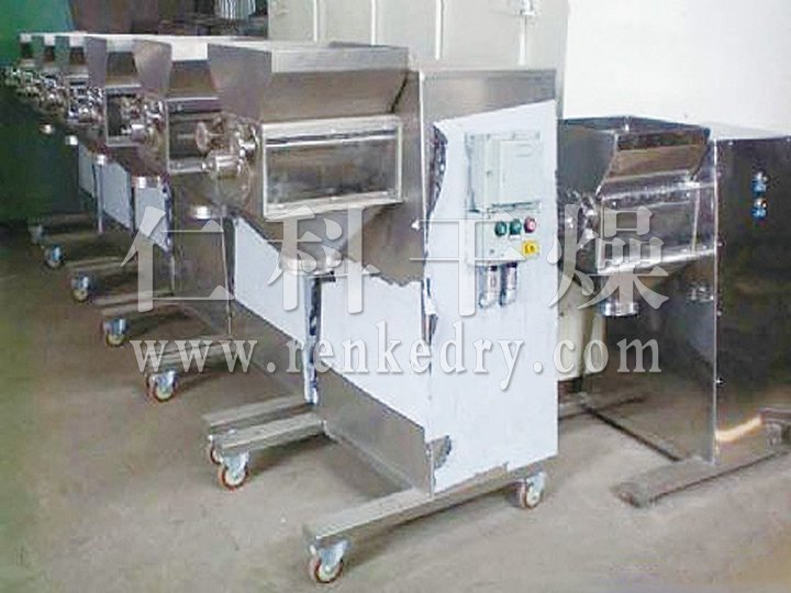 YK系列摇摆式颗粒机